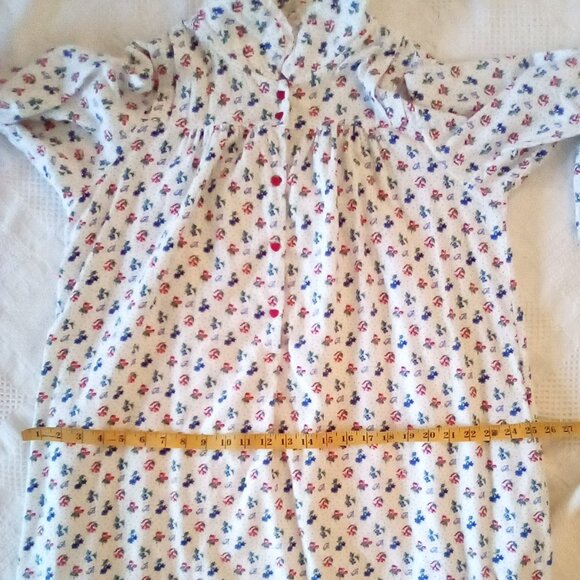 Womens Lanz Of Salzburg  Cottagecore flannel nightgown Heart Buttons Size S - Picture 12 of 16